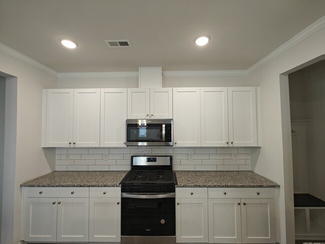 Building Photo - 756 Creekway Dr