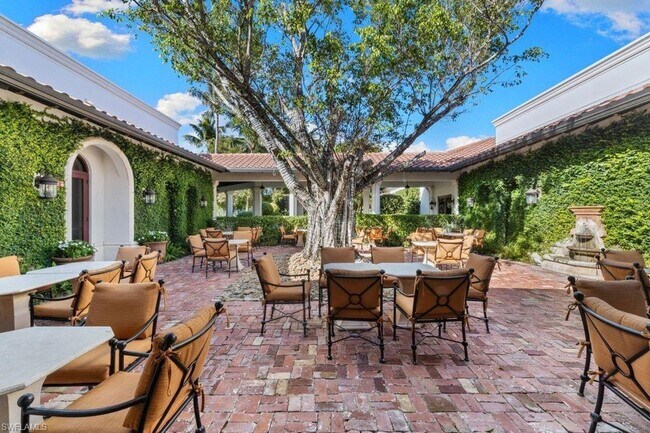 Building Photo - 10731 Mirasol Dr