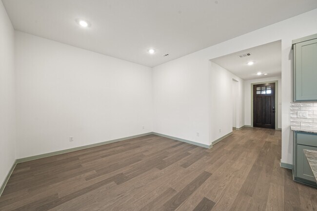 Building Photo - 3264 Woodrose Orchard Dr