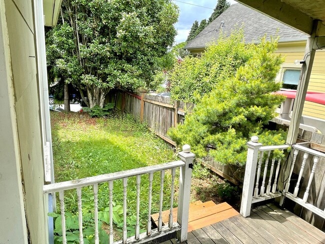 Building Photo - Boise Neighborhood 3-Story Victorian, Walking Distance to N Mississippi