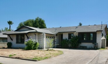 Building Photo - Single Level Home in Great Area!