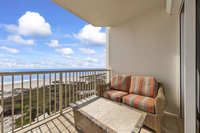 Building Photo - 527 Beach Club Trail