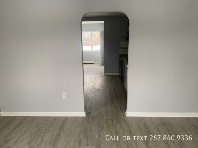 Building Photo - 18 Armor Ct