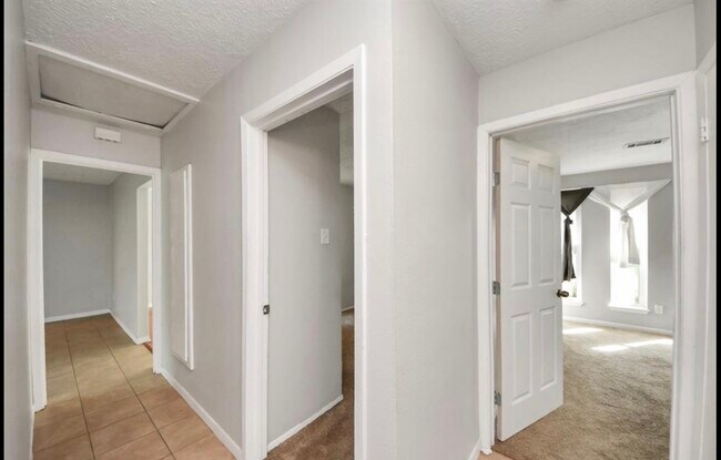 Building Photo - 12610 Chiswick Rd