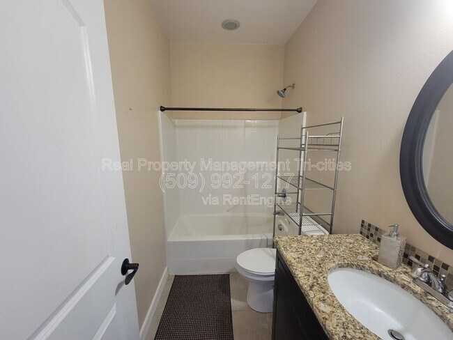 Building Photo - 2348 W 49th Ave