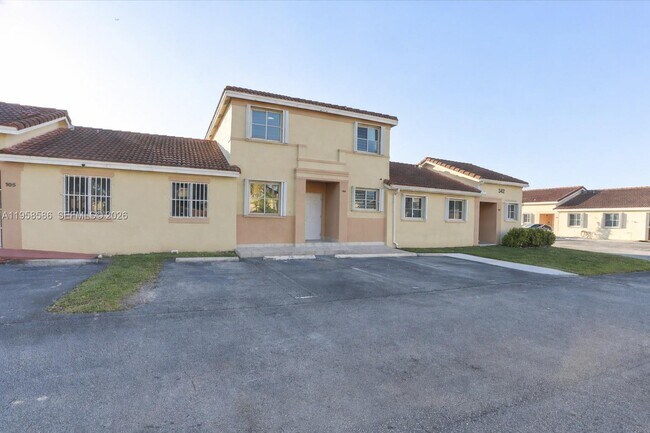 Building Photo - 342 NW 114th Ave