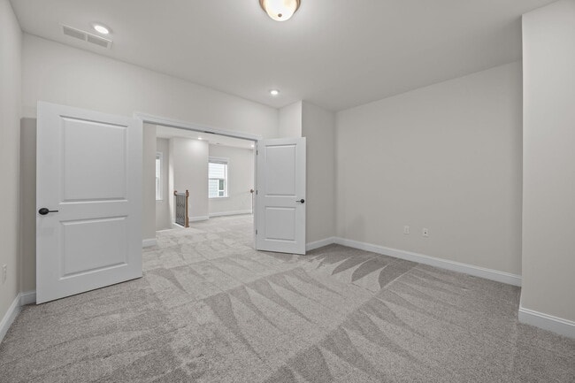 Building Photo - 2561 Legrande Way