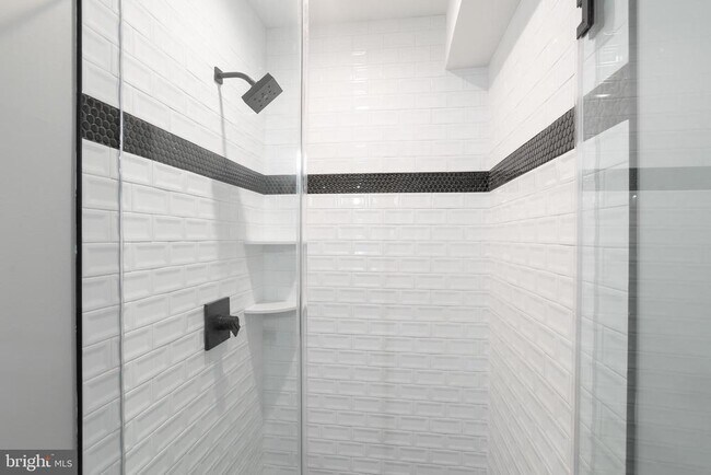 Building Photo - 1707 Rittenhouse Square