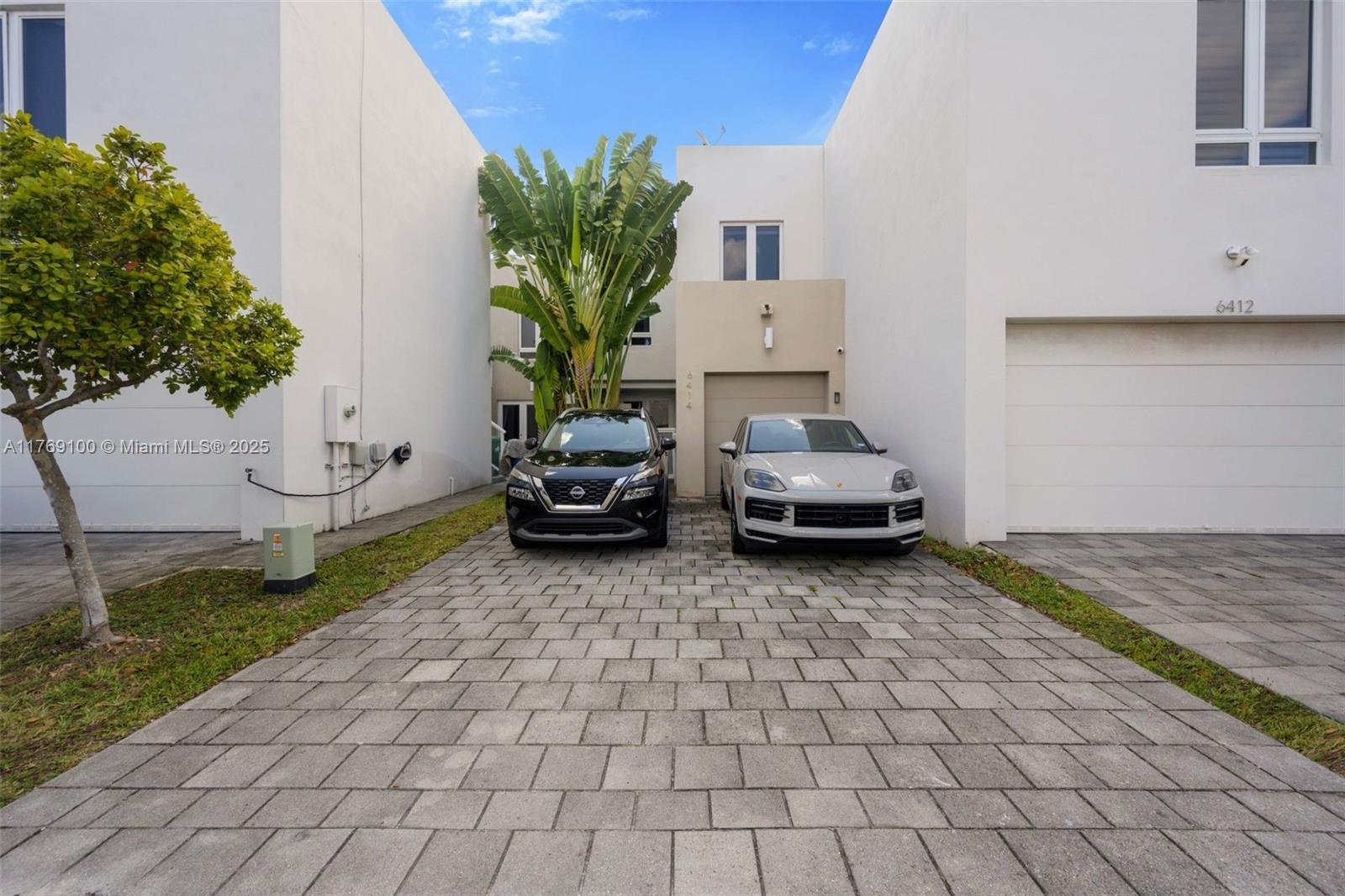 Building Photo - 6415 NW 104th Path