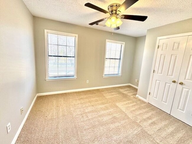 Building Photo - Spacious Cordova Home Available Now