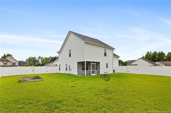 Building Photo - 118 Newport Ct