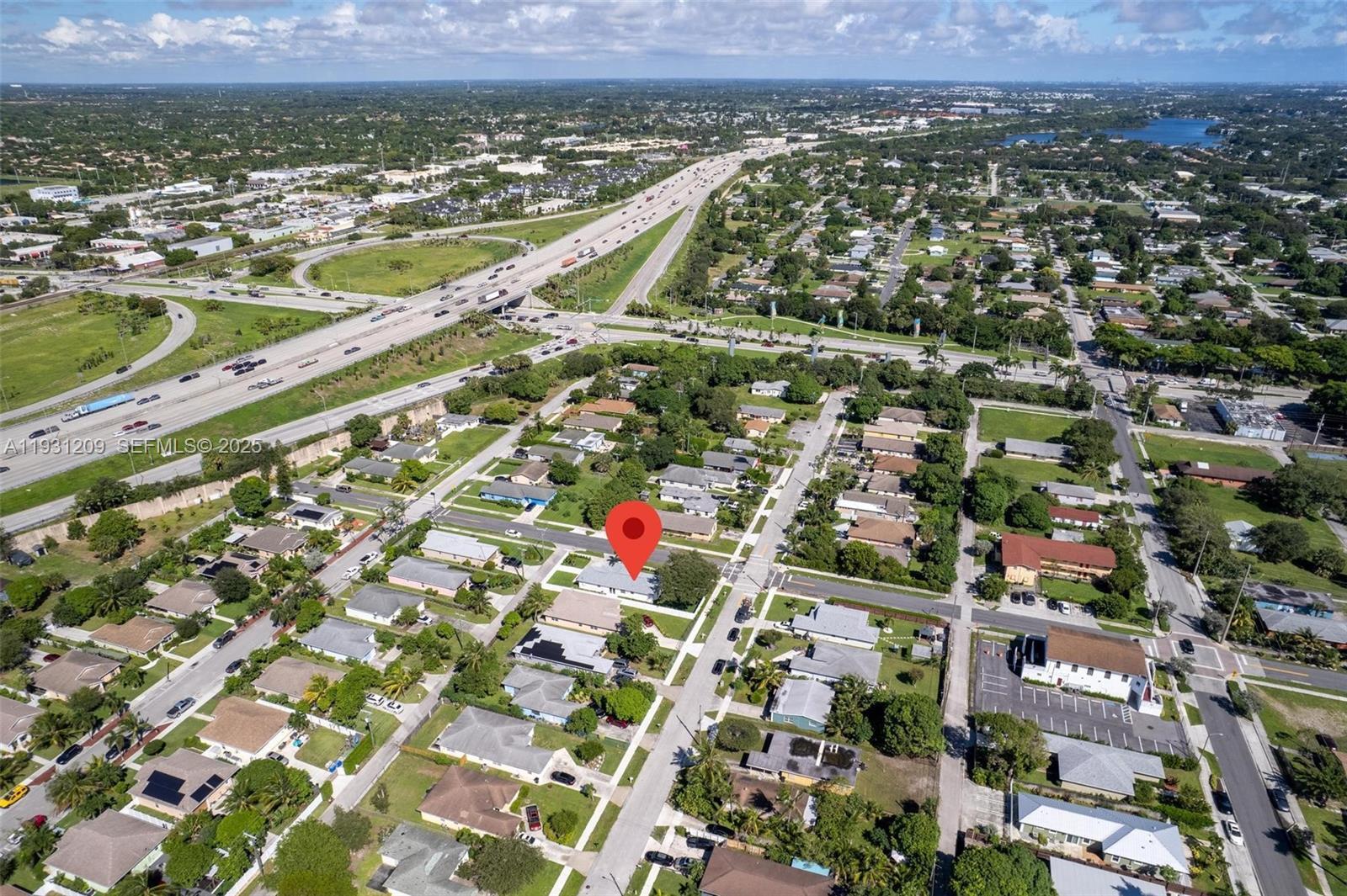 Building Photo - 102 SW 13th Ave