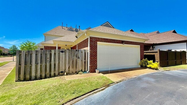 Building Photo - 9008 Arden Meadows Dr