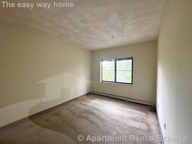 Building Photo - 373 Highland Ave