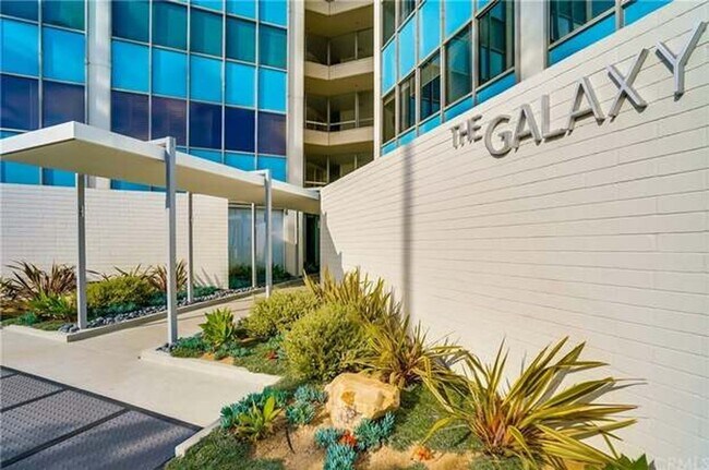Building Photo - 2999 E Ocean Blvd