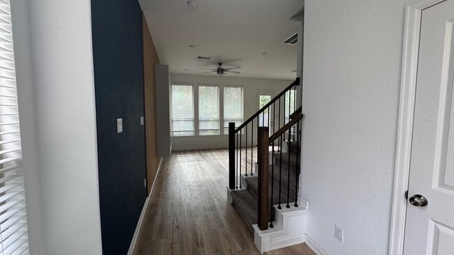 Building Photo - 975 Lars Trek Trail