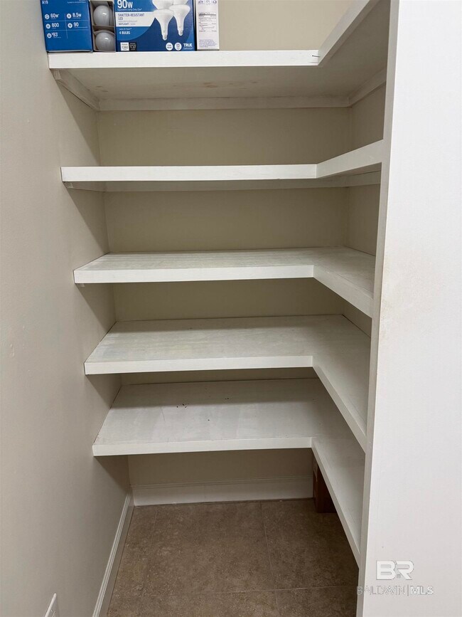 Building Photo - 11966 Balsam Ct