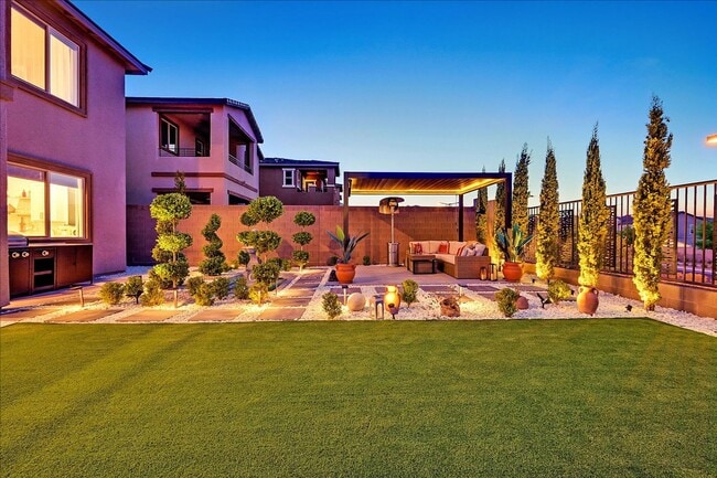 Building Photo - Luxury Summerlin West 4-Bedroom Home!