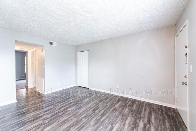 Building Photo - 4909 Cawood Dr