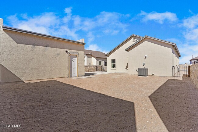 Building Photo - 14372 Bill Lazor Pkwy