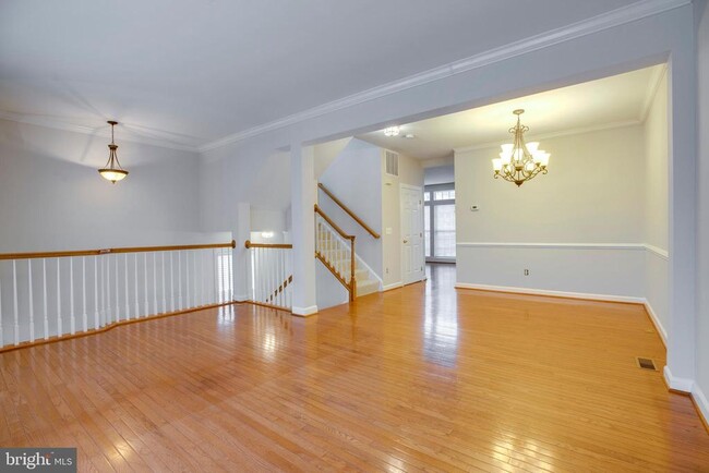 Building Photo - 12691 Heron Ridge Dr