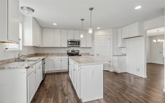 Building Photo - 351 Timber Valley Trail