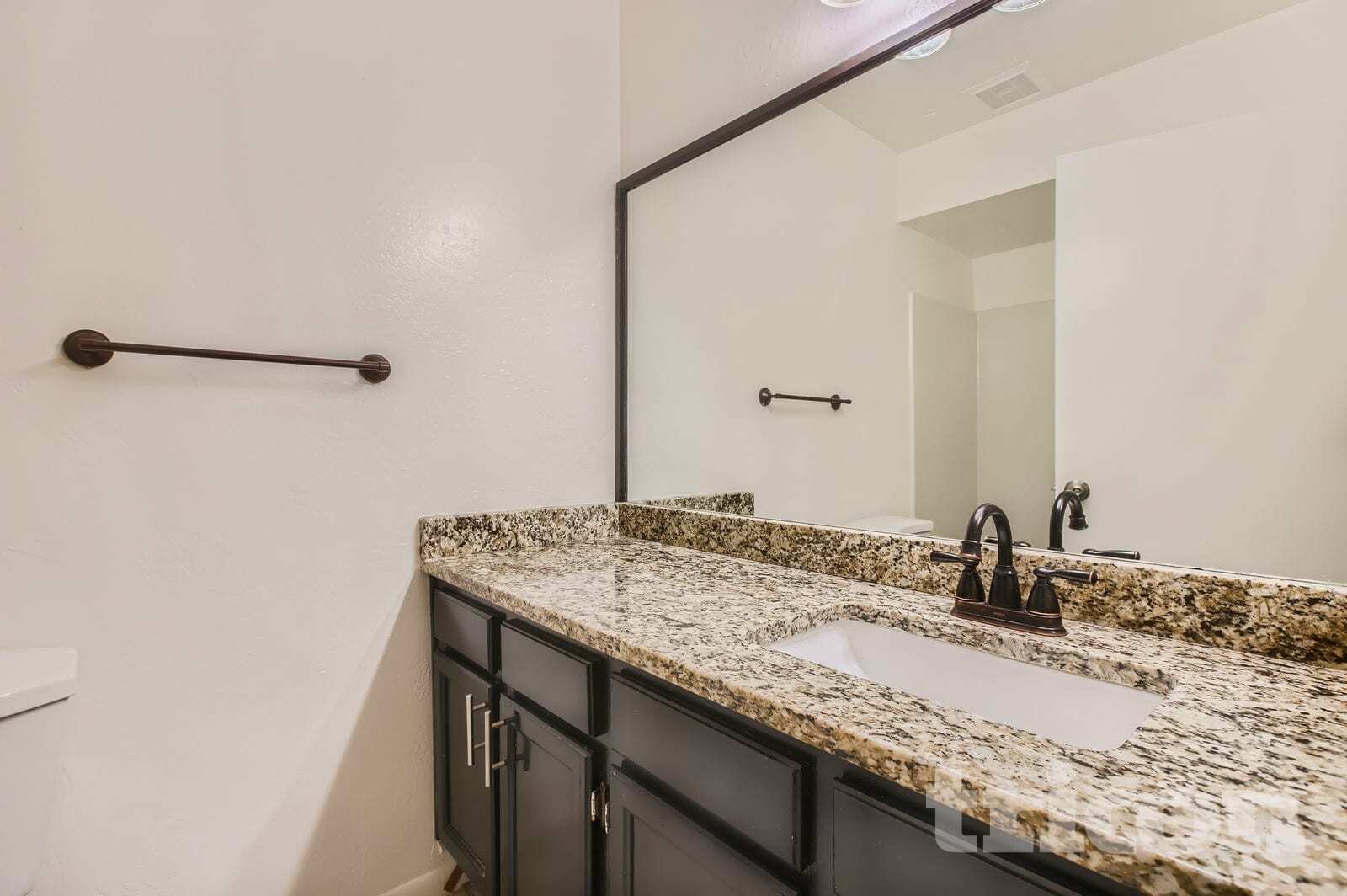 Building Photo - 2455 E Broadway Rd