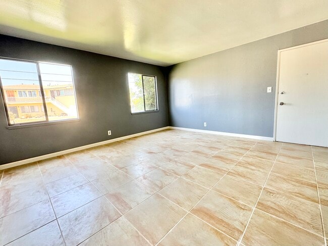 Building Photo - 746 Cory Dr
