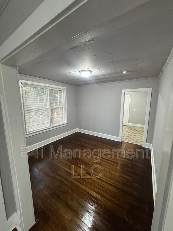 Building Photo - 771 Beaumont Cir
