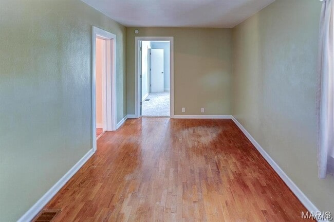 Building Photo - 126 S Meridian Rd