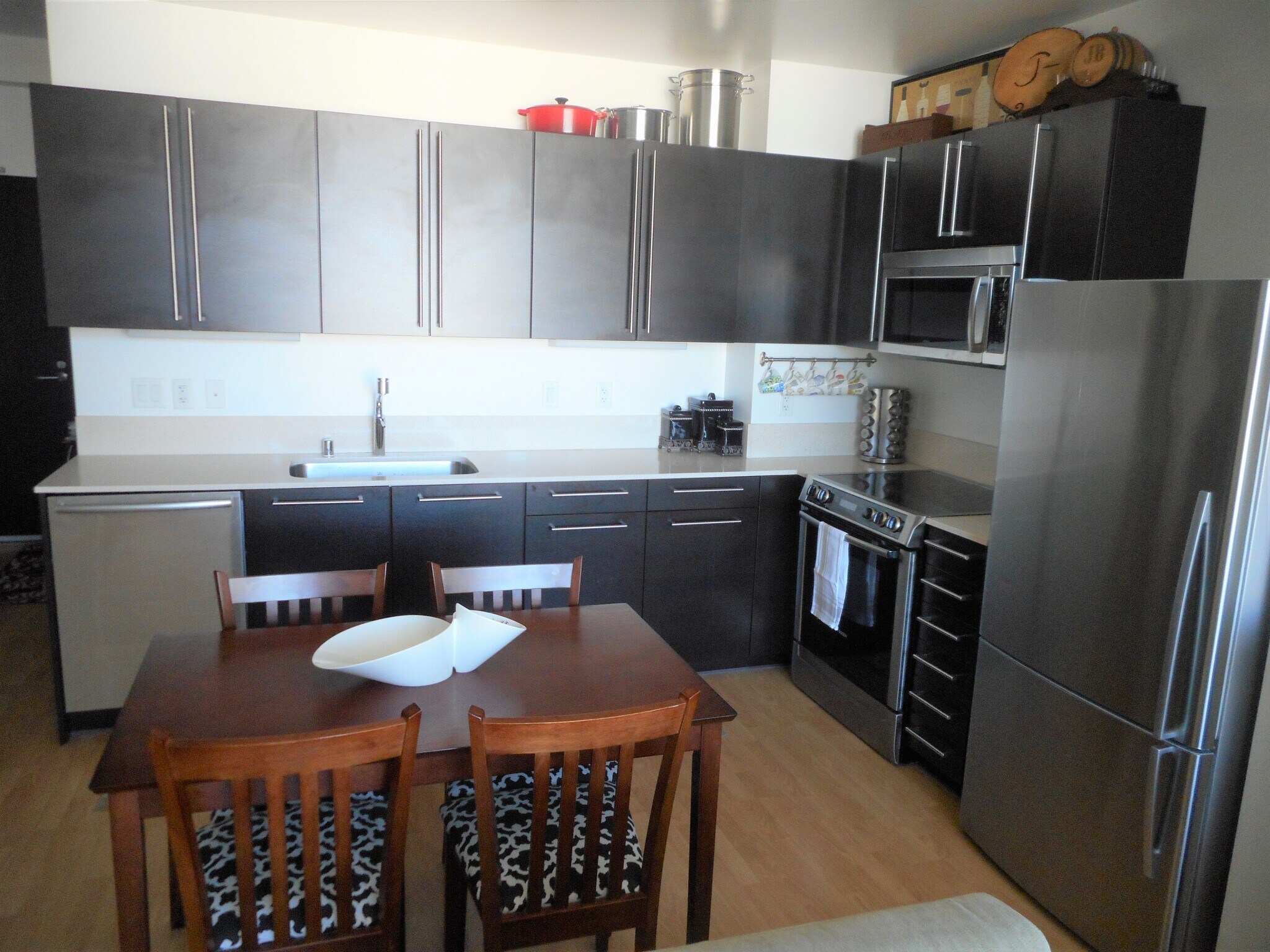 Kitchen - 1160 Mission St