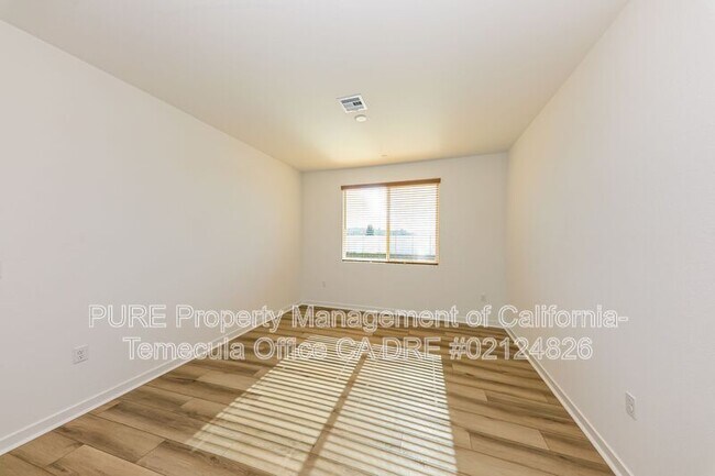 Building Photo - 31164 Vega St