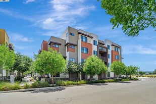 Building Photo - 5891 Cadence Ave