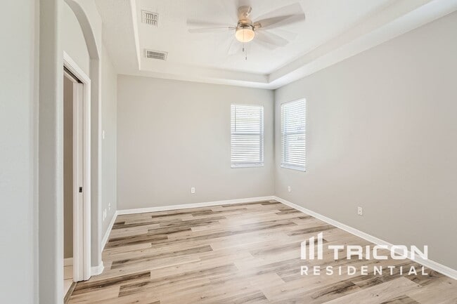 Building Photo - 1028 Appian Pl