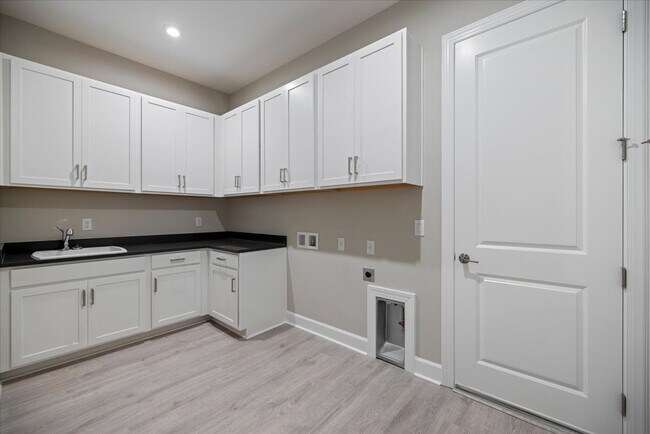 Building Photo - Marvelous BRAND NEW 3bd/3bth With Lake Views in Esplanade At Artisan Lakes In Palmetto!!!