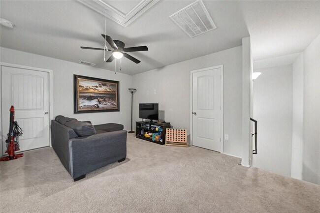 Building Photo - 20815 Acorn Valley Dr