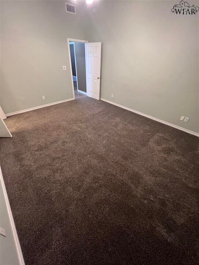 Building Photo - 6031 Van Dorn Dr