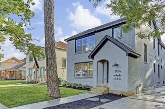 Building Photo - 3016 Isabella St