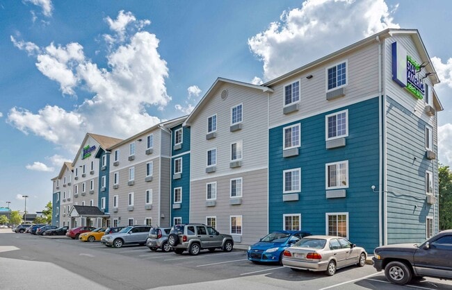 Building Photo - 1381 Walter Reed Rd
