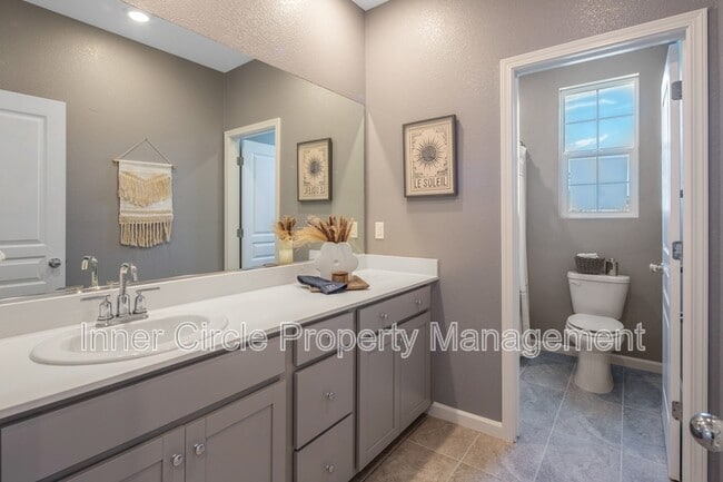 Building Photo - 5408 Mazant Loop