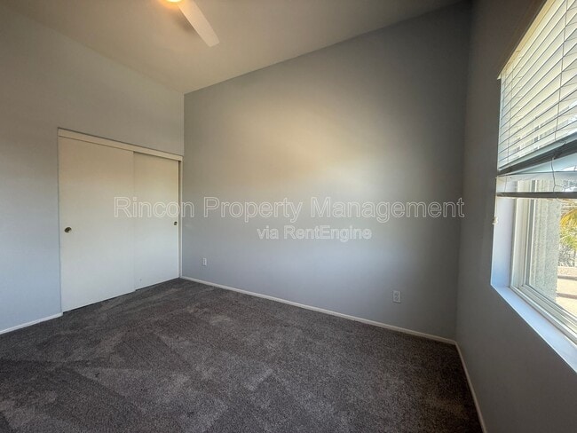 Building Photo - 2029 Milagro Pl