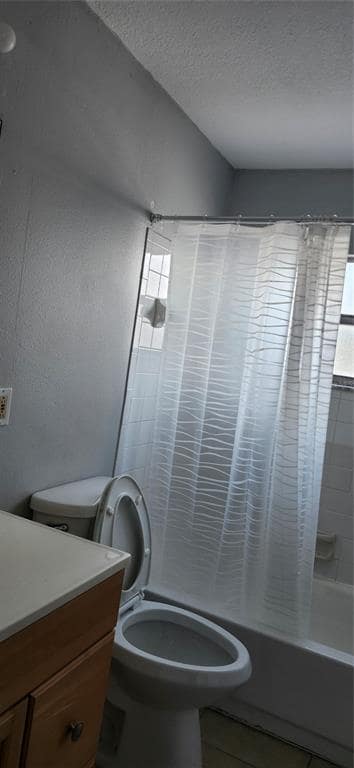 Building Photo - 205 W Amelia Ave