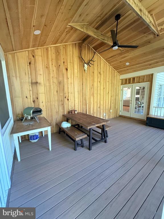 Building Photo - 23293 Misty Pond Ln