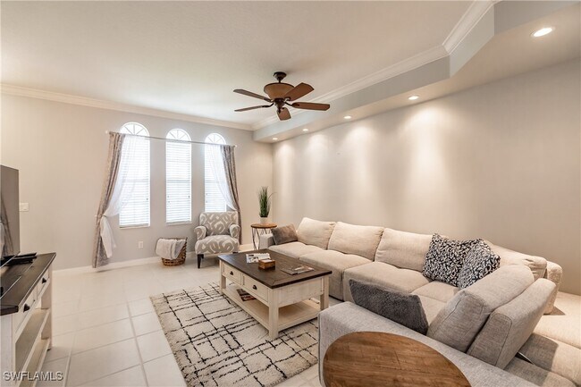 Building Photo - 6032 Towncenter Cir