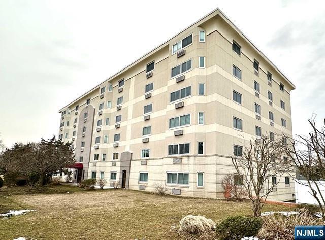 Building Photo - 310 Lookout Ave