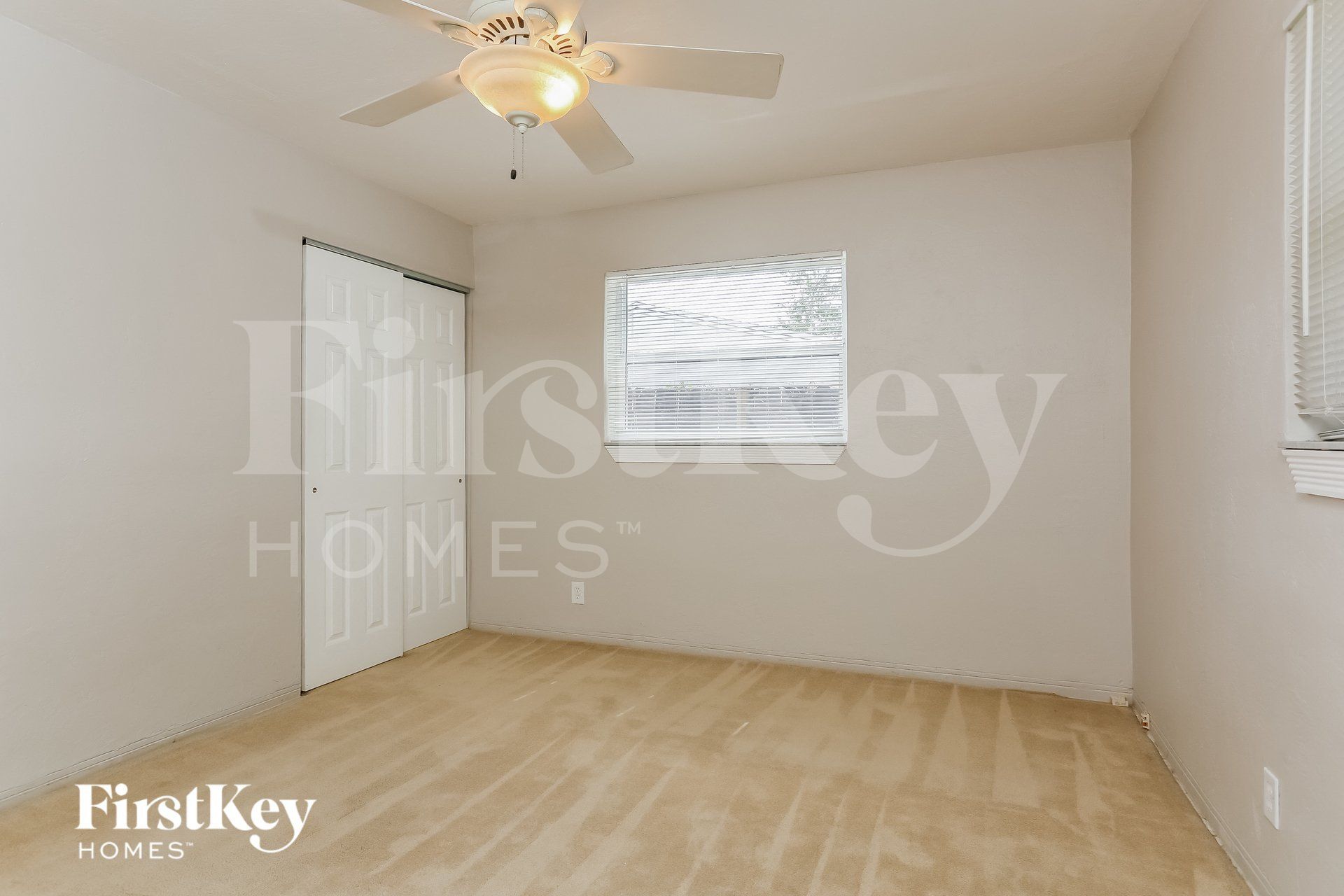 Building Photo - 4310 SW 24th St