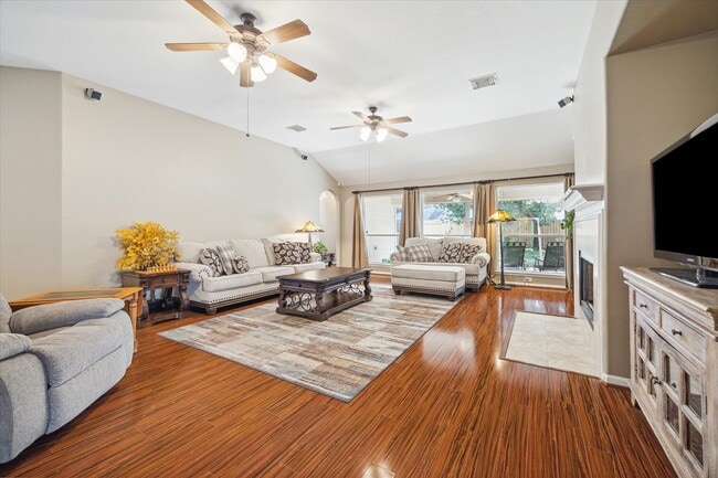 Building Photo - 18703 Summercliff Ln