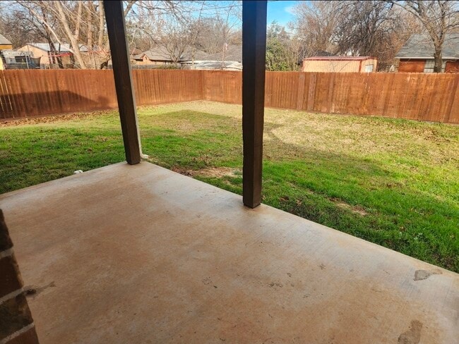 Building Photo - 437 Dunlap Ave