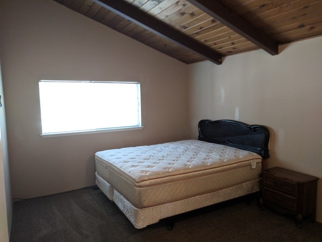 Building Photo - 2518 Knox Ave