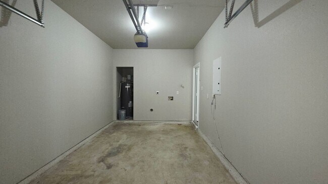 Building Photo - The Gardens at Summit 3 Bedroom Townhome